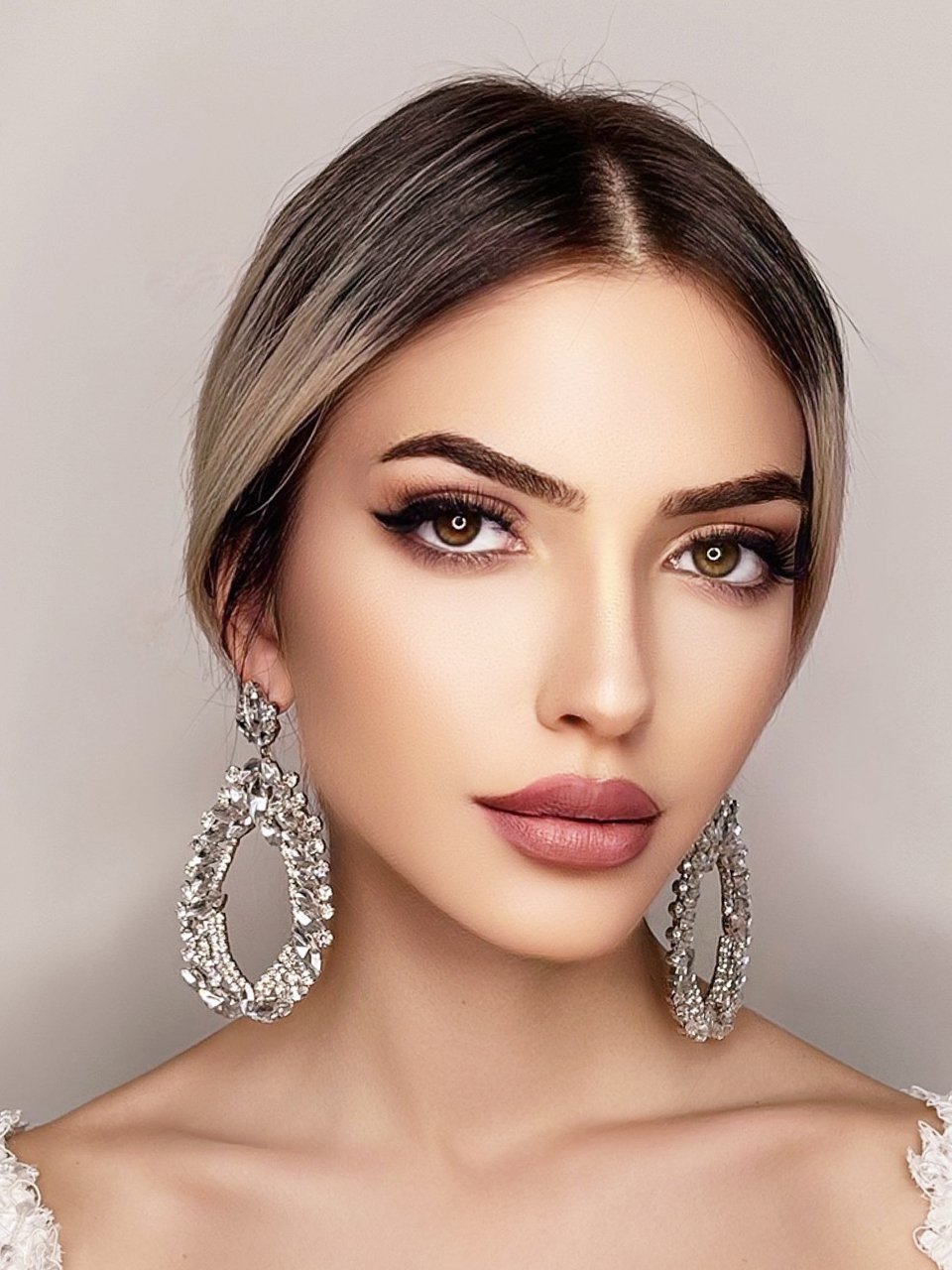 Zirkon Oval Şık Gelin Küpesi