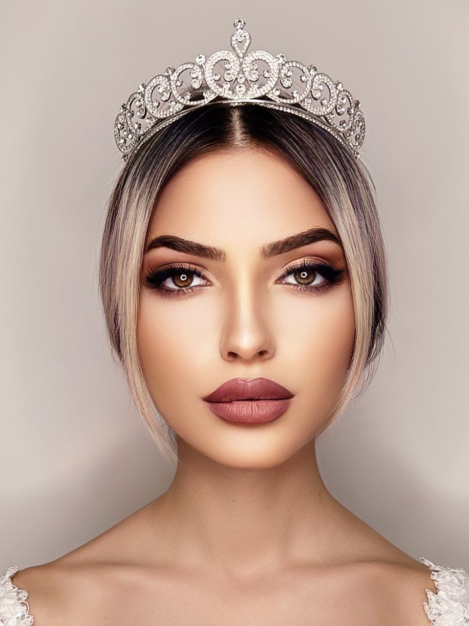 Parlak Taşlı Kristal Gelin Tacı