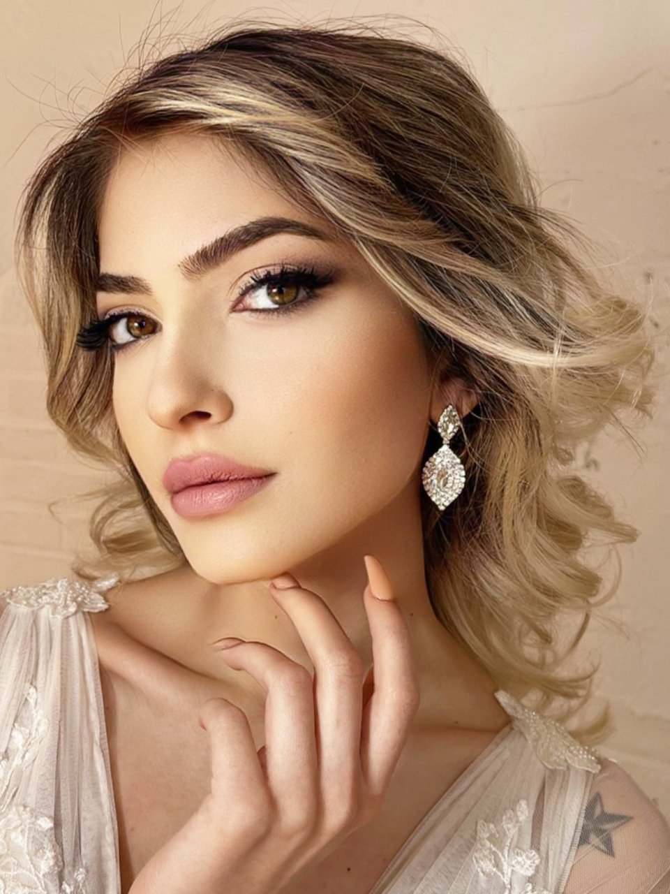 Minimal Kristal Taşlı Gelin  Küpesi