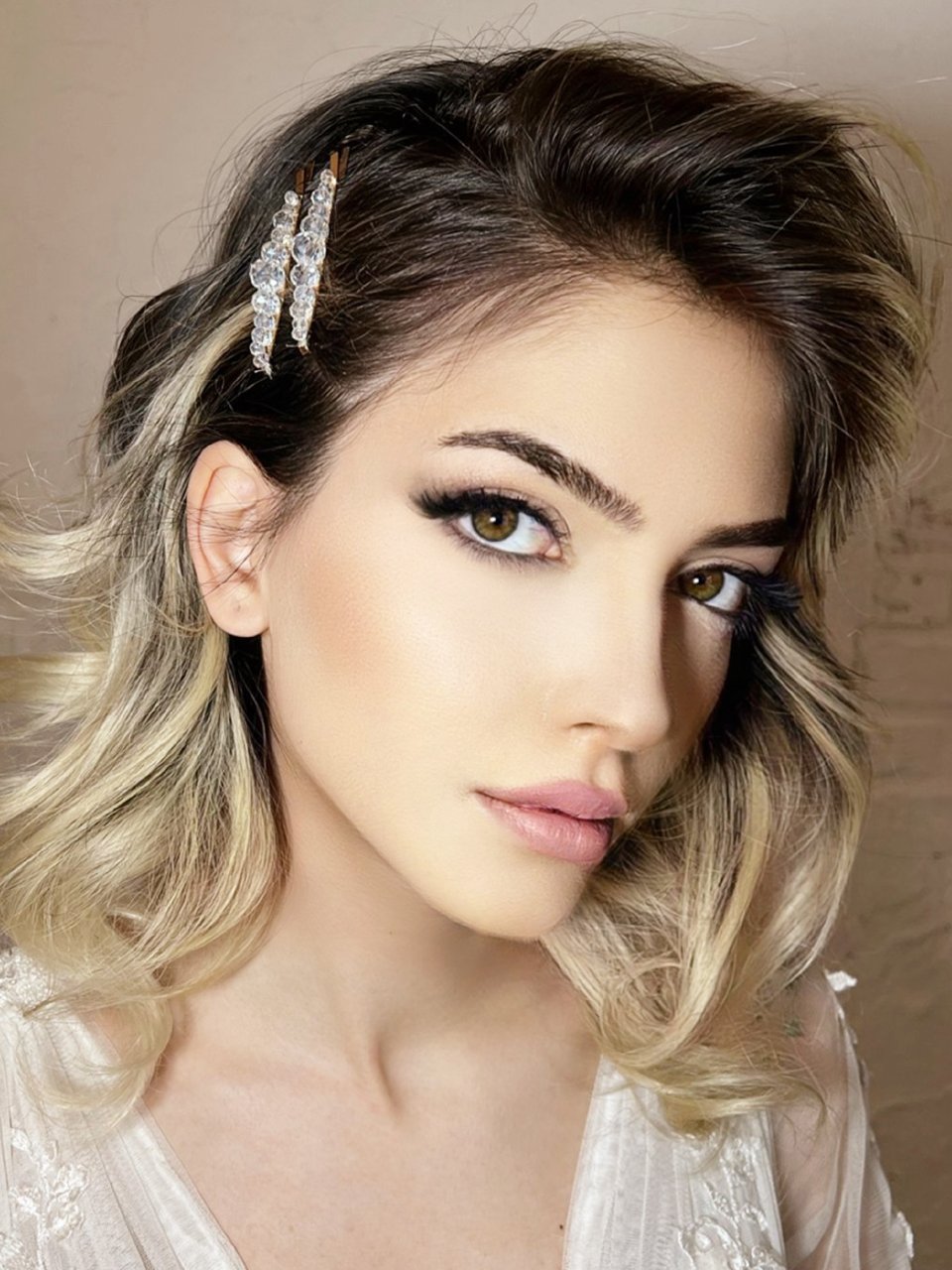 Kristal Taşlı Gelin Yan Tokası